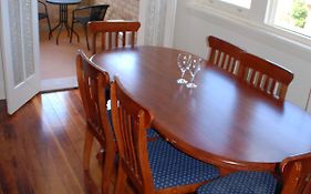 Accommodation Sydney Rockdale - 2 Bdr Pet Friendly Budget Apartment